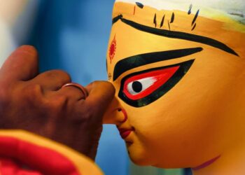 মহালয়ায় প্রতিমা বিসর্জন দিয়েই শুরু হয় বীরভূমের এই পুজো!