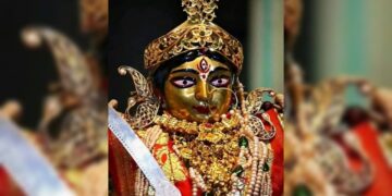 ঠিক বনেদি বাড়ি নয়, এই বাড়ির পুজোয় রয়েছে বৈষ্ণব রীতির ছাপ!