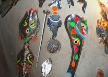 মা দুর্গার অস্ত্রের নেপথ্যে কার হাত? ঠিকানা হাওড়া থেকে নবদ্বীপ!